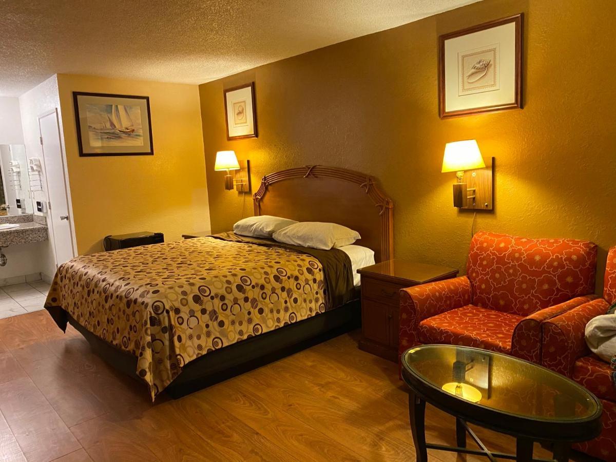 Motel Howard Johnson By Wyndham Azusa